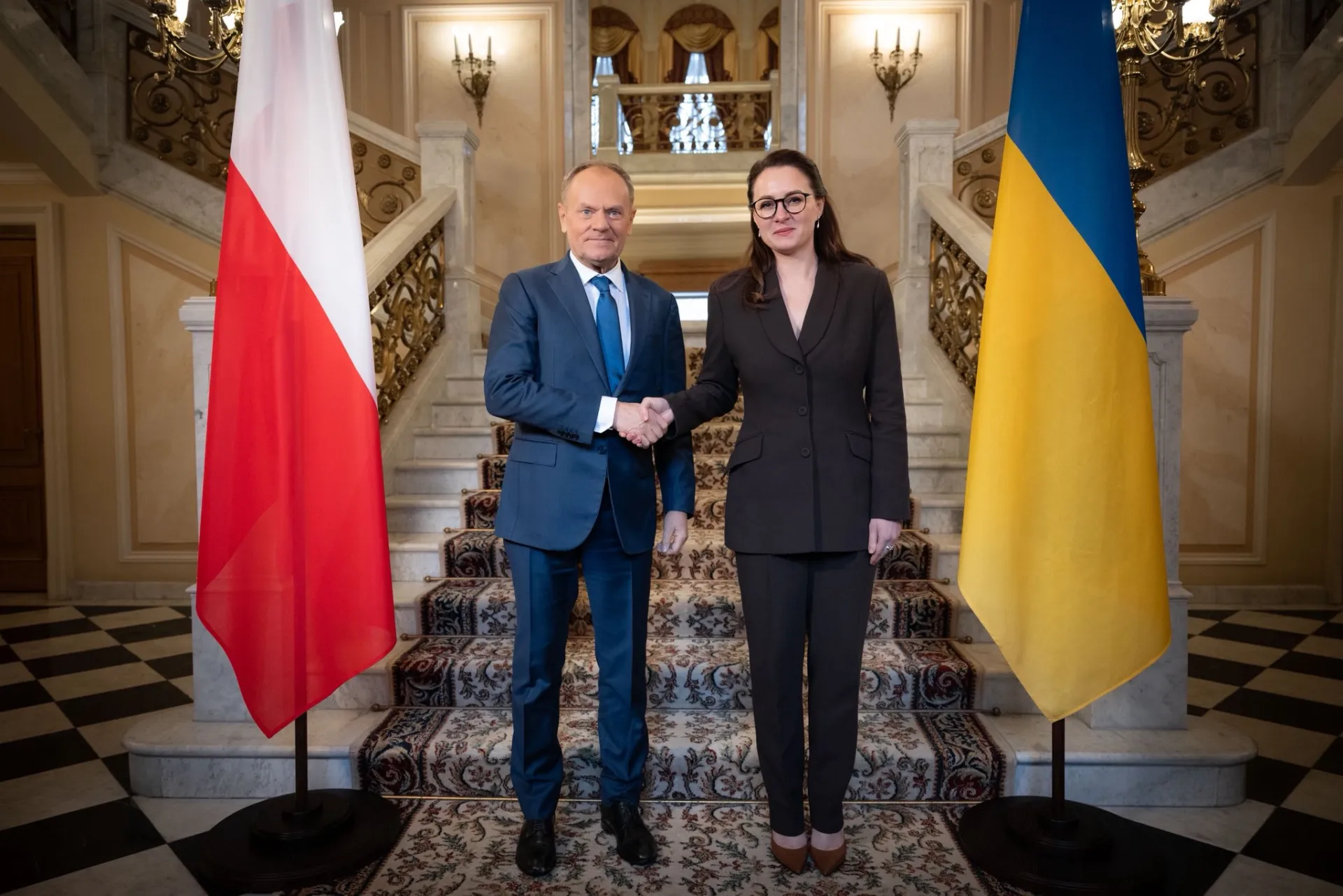 Свириденко і Туск обговорили військову допомогу, енергетику та підготовку до відновлення України