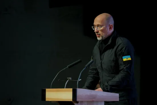 Понад 50 тисяч енергетиків і тепловиків працюють над відновленням енергосистеми України – Шмигаль