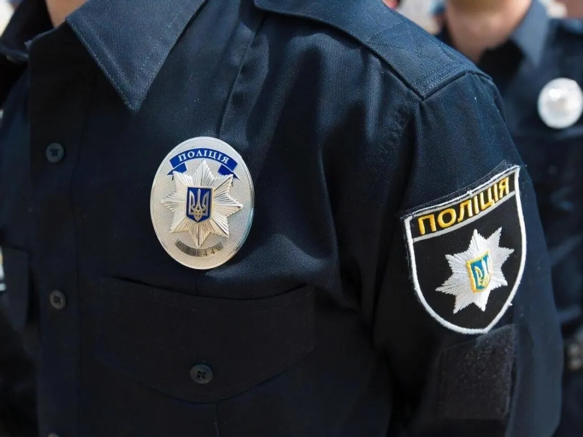 Kirovohrad Police are searching for a man who shot at law enforcement officers