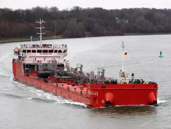 Russian tankers are massively indicating Singapore as their destination amid sanctions and reduced supplies to India