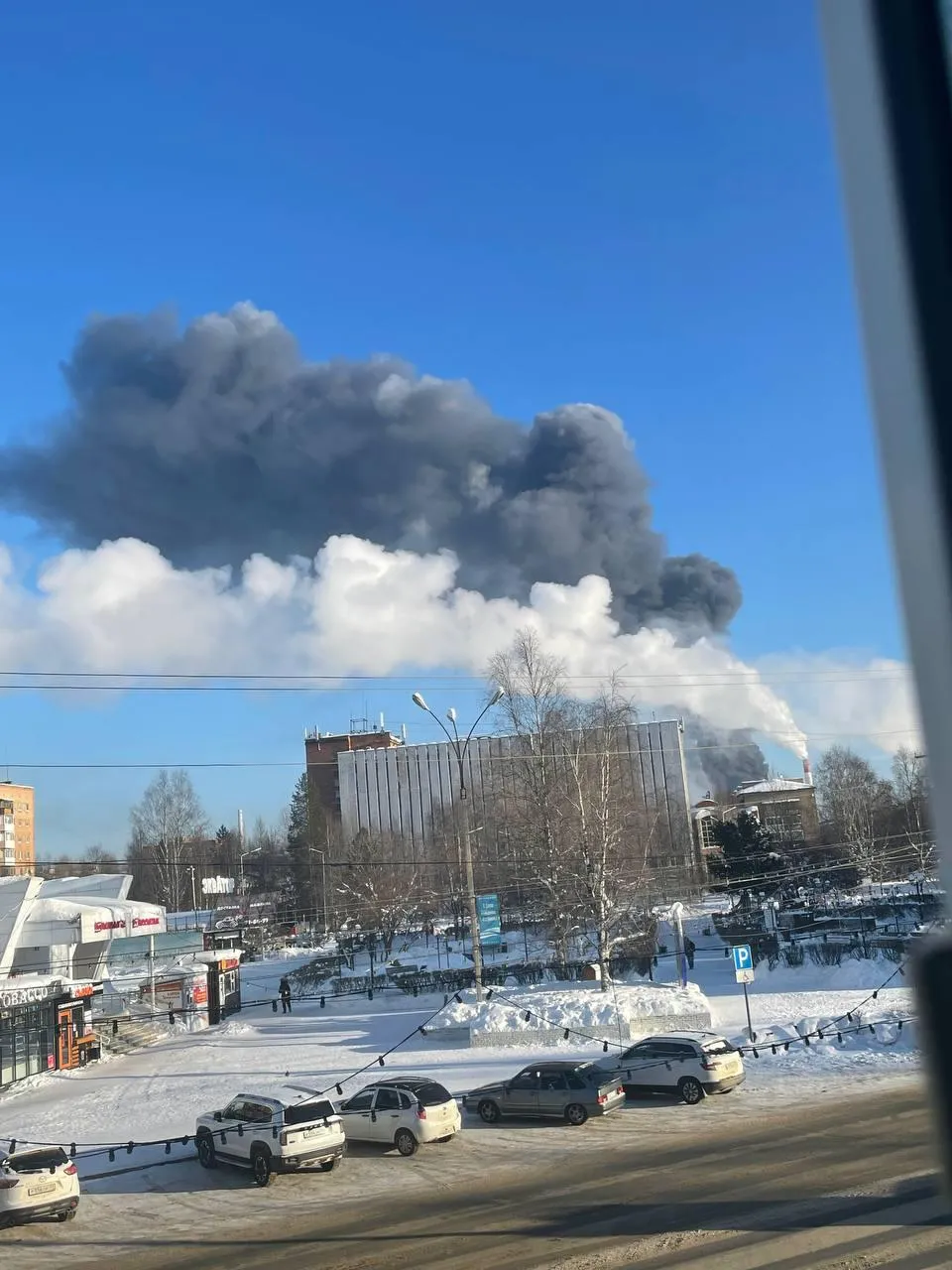 Сили оборони уразили Ухтинський НПЗ у Комі: пожежа на ключових установках