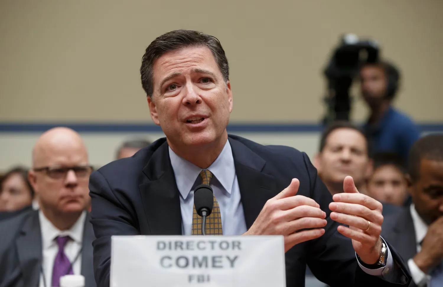 Former FBI director accused of providing false testimony