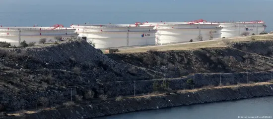 Хорватія запропонувала альтернативний транзит нафти для Угорщини й Словаччини без російської сировини