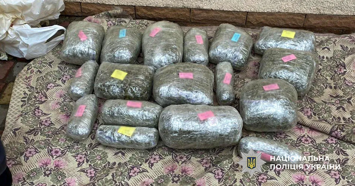 A full-cycle cannabis production drug laboratory was uncovered in Cherkasy region