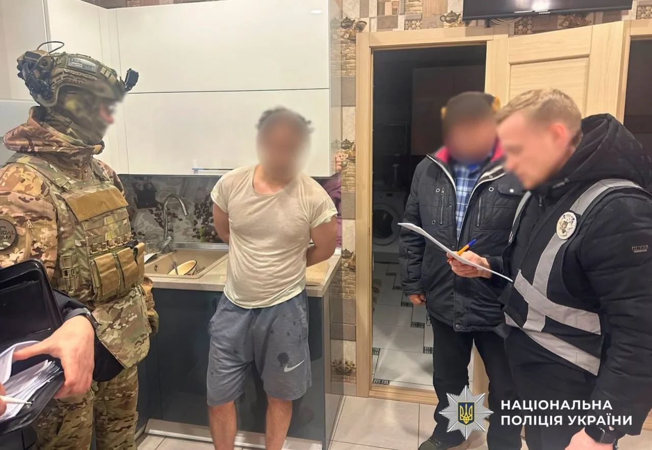 Police detained 12 members of a group created by former "overseers" of the Kyiv SIZO