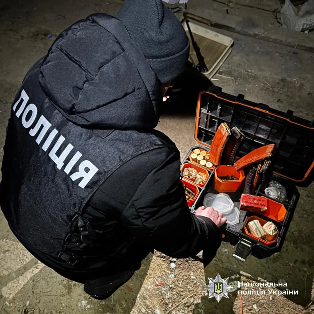 Нацполіція викрила канал незаконного продажу трофейної зброї на Київщині