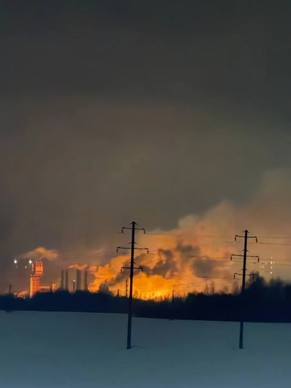 Drones attacked the Dorogobuzh plant in the Smolensk region of the Russian Federation, causing a fire.