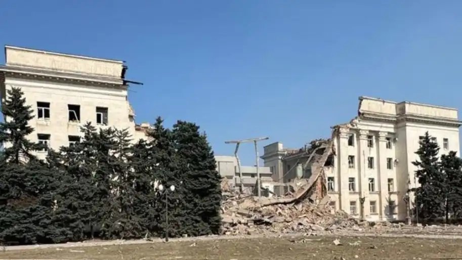 The Russian Federation struck the building of the Kherson Regional State Administration for the second time today