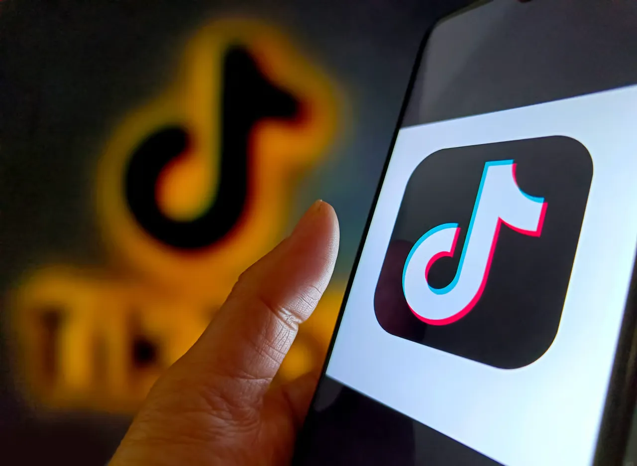 EU accuses TikTok of transferring data to China: details