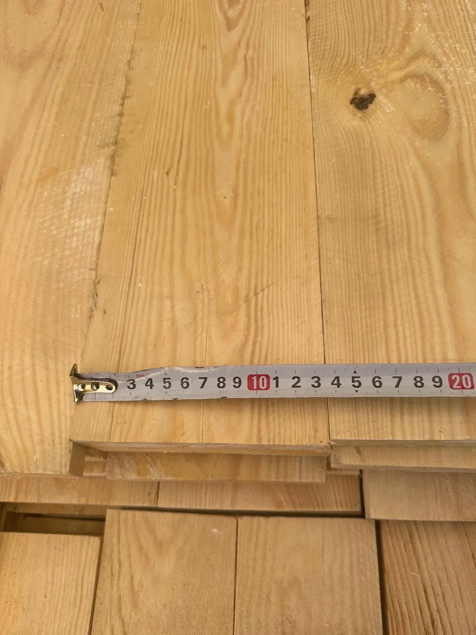 In Transcarpathia, customs officers stopped an attempt to illegally export pine wood to Poland