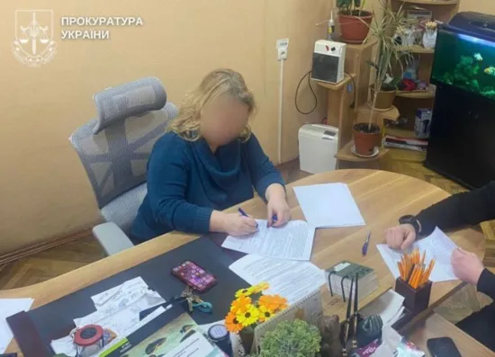 У Києві оголосили підозру керівниці служби у справах дітей через катування 9-річного хлопчика