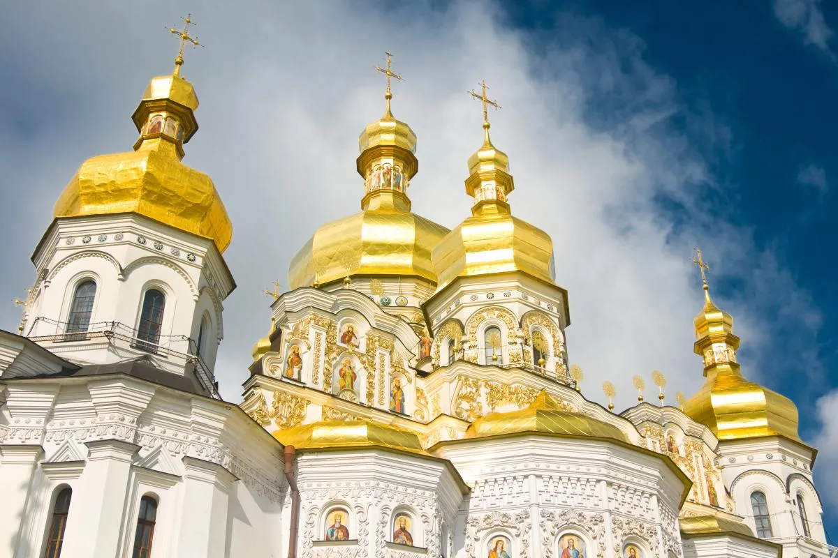 12 березня – яке сьогодні церковне свято і що кладуть по кутках на достаток